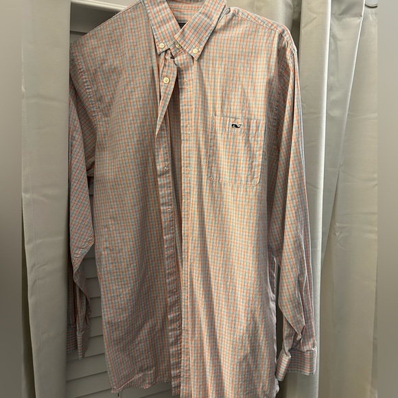 Vineyard Vines Button-Up - Picture 1 of 2